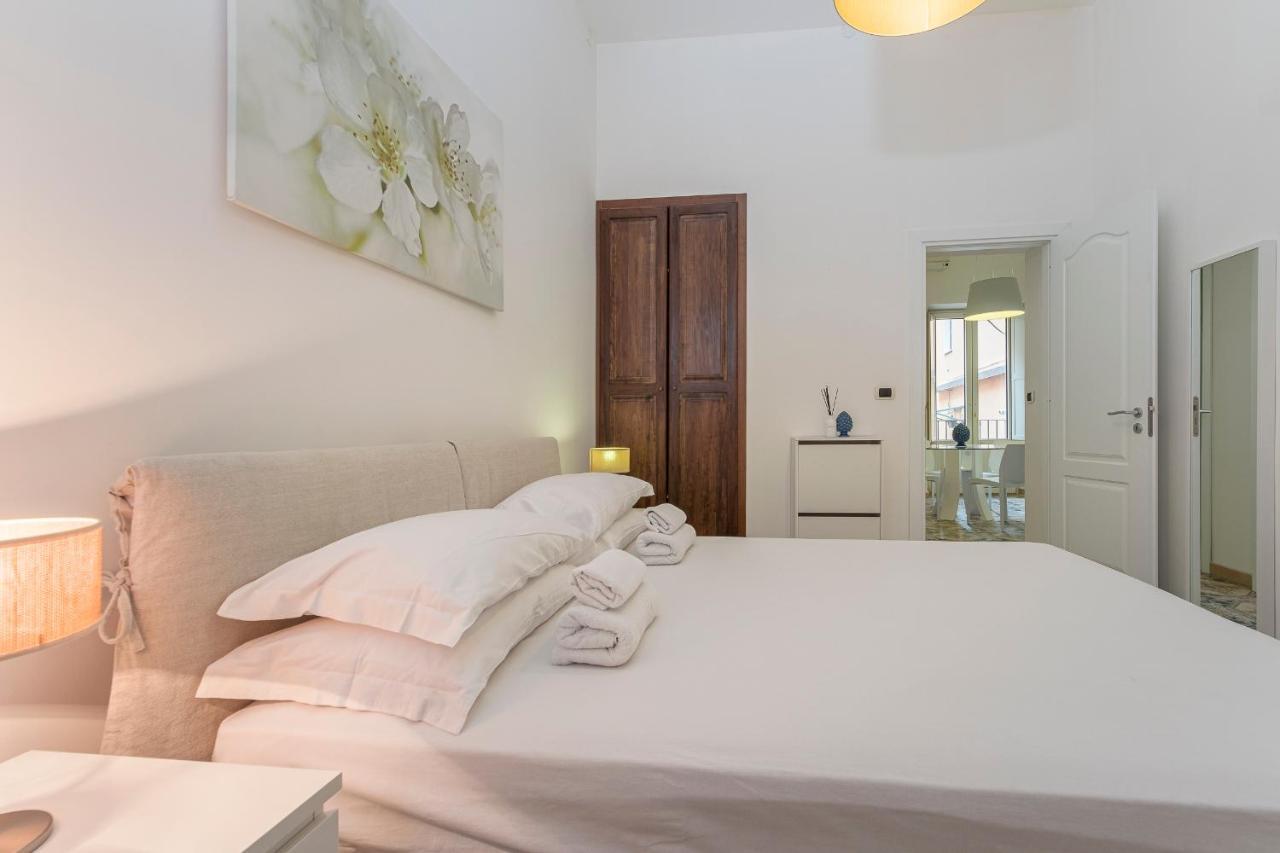 Elegant Apartment In Taormina Exterior photo